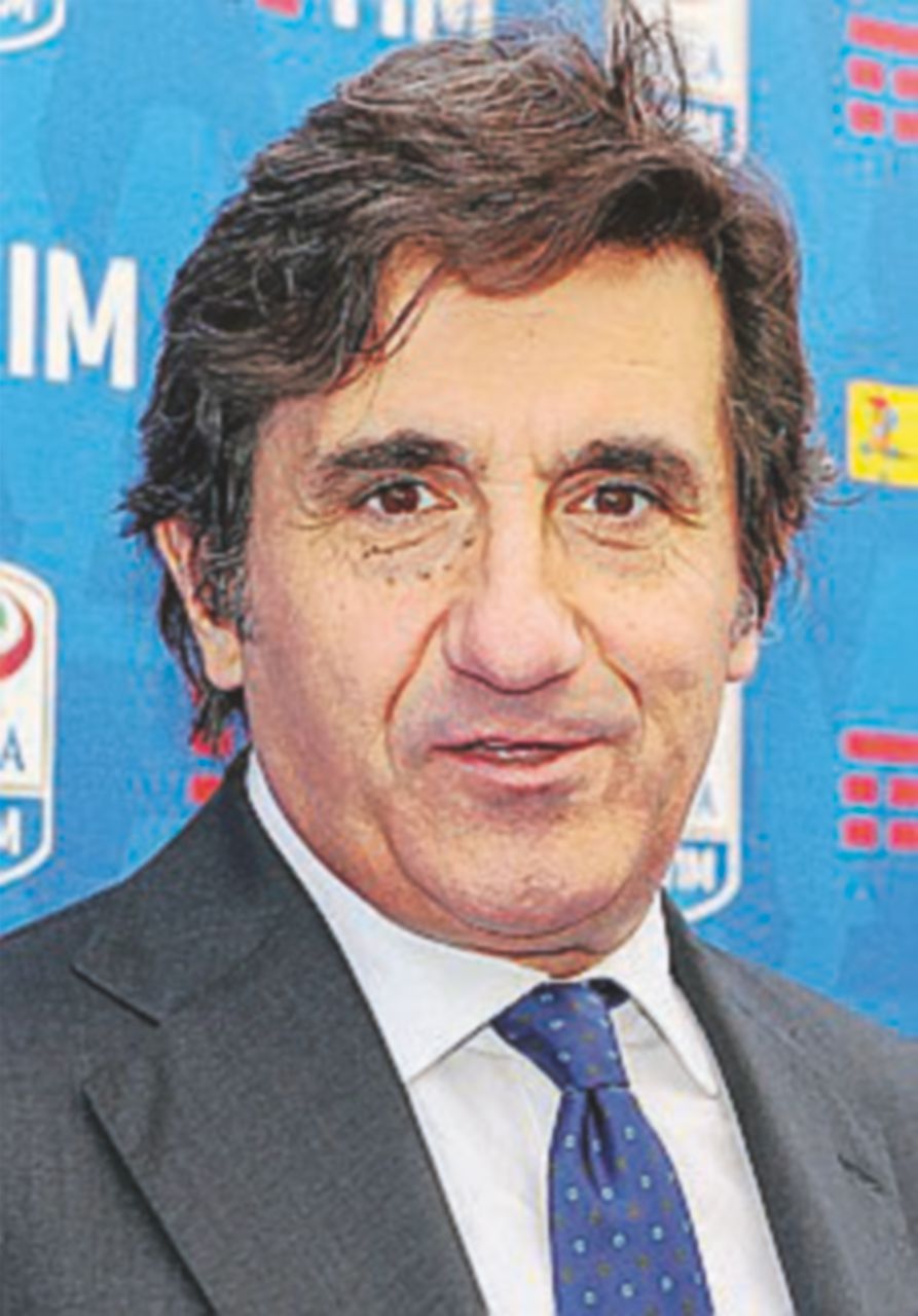 Il governatore eclissa Berlusconi e sfida Cairo alle primarie