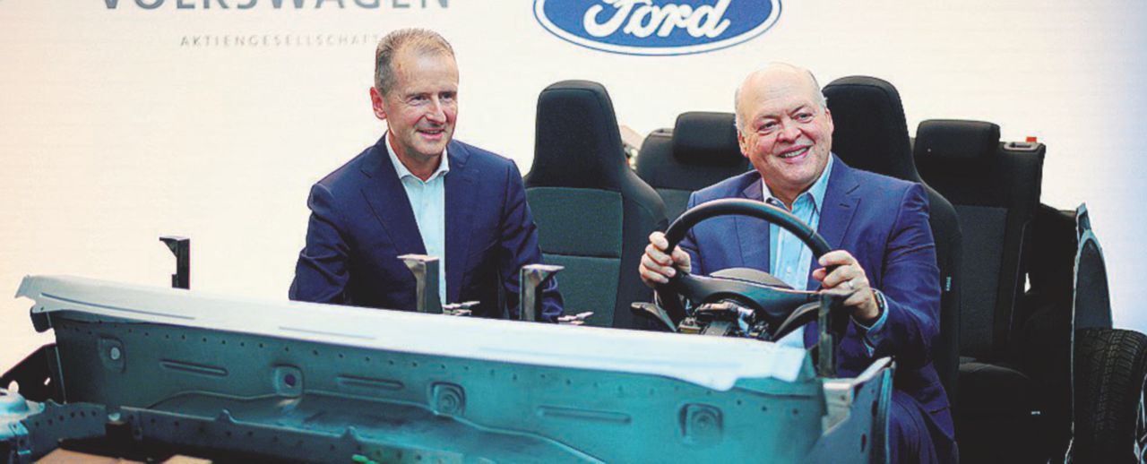 Copertina di Ford e Vw insieme su elettrico e guida autonoma