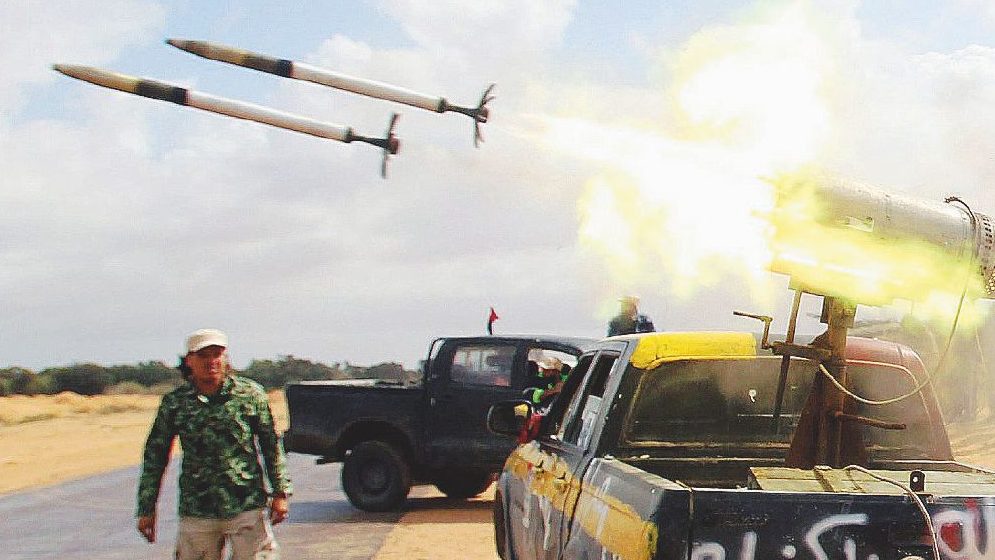 “Missili ai ribelli libici”: la Francia è sotto accusa