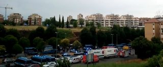 Copertina di Roma, quartiere Primavalle blindato: polizia e carabinieri pronti per lo sgombero di un edificio occupato