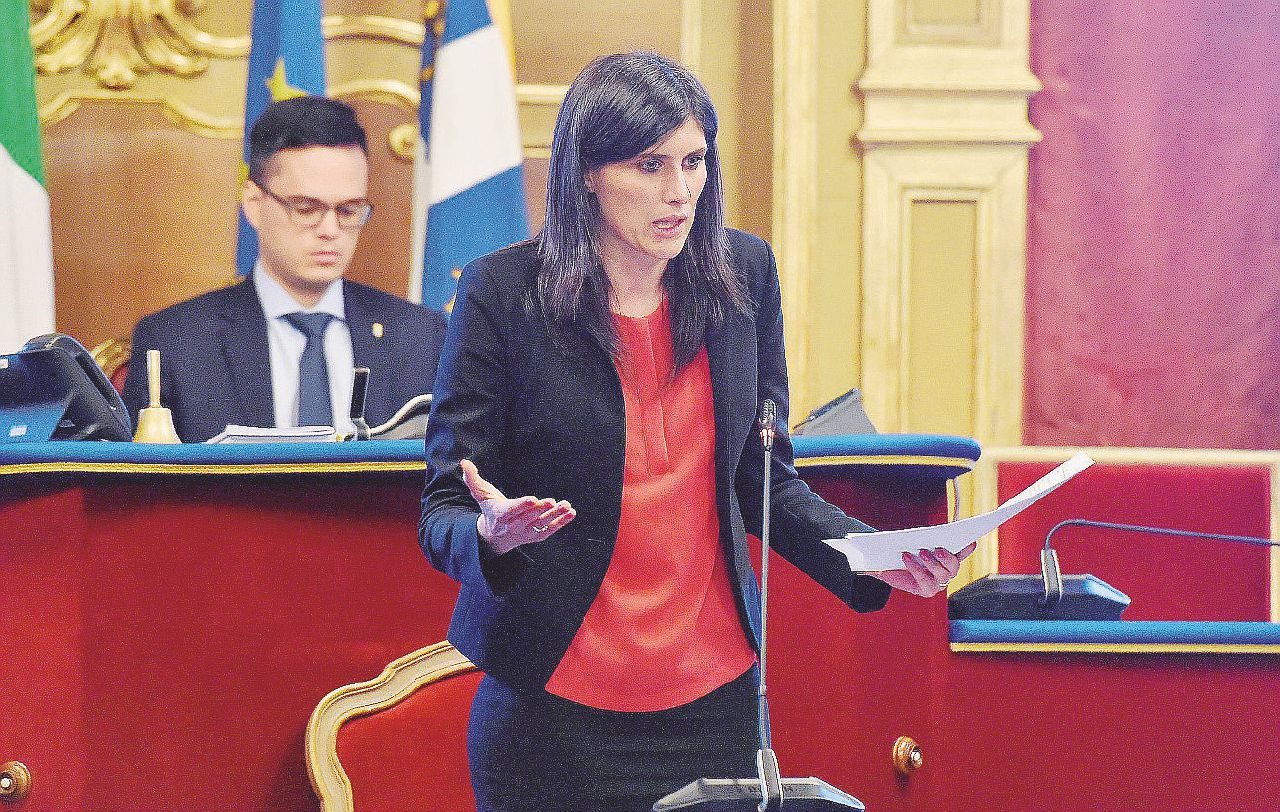 Appendino caccia il vicesindaco, ma il M5S si spacca