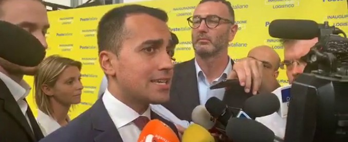 Copertina di M5s, Di Maio: “Alle regionali non più come unica lista ma con movimenti e comitati”. Rimane la regola dei due mandati