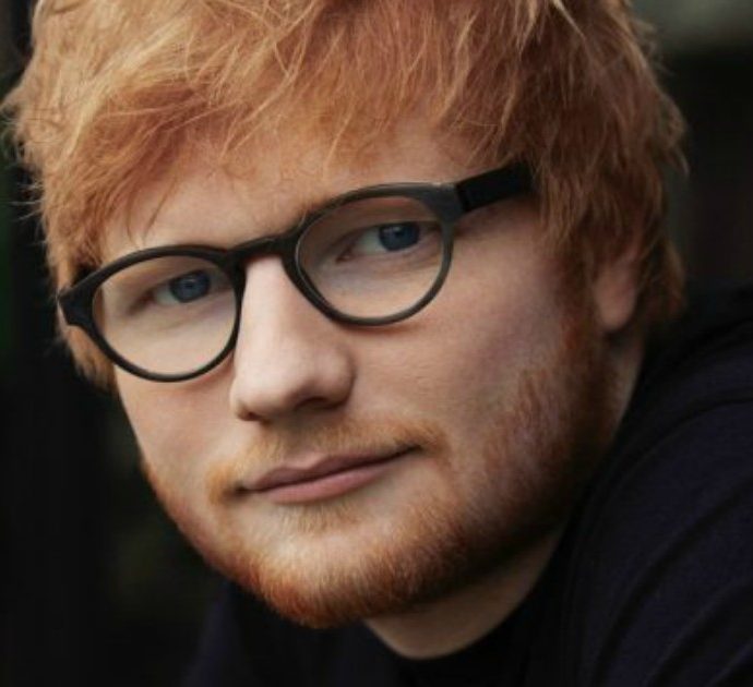 Ed Sheeran: “Per quattro mesi non ho visto la luce del sole. Mangiavo e bevevo sino a stare male”