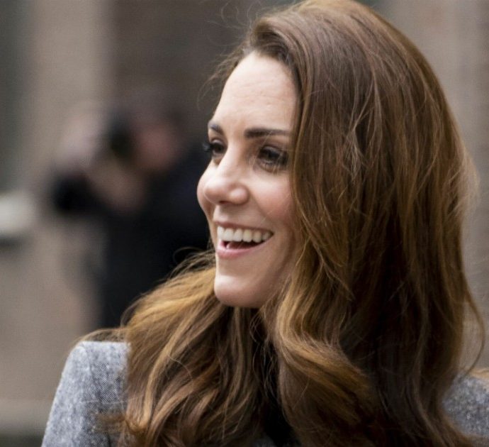 Kate Middleton confessa: “Avrei tanto voluto essere aiutata nei primi mesi con George”