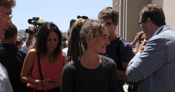 Carola: “Lascio Sea Watch e spero nella nuova Europa”