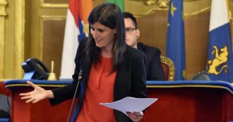 Copertina di La Appendino resta in sella (per adesso)