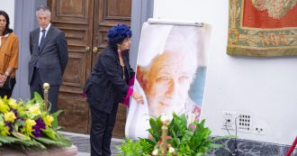 Copertina di “Luciano, la superstizione e quella cotoletta di cartone”