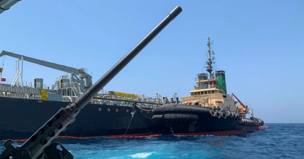 Vendetta dei Pasdaran: sequestrata petroliera Gb Vendetta dei Pasdaran: sequestrata petroliera Gb