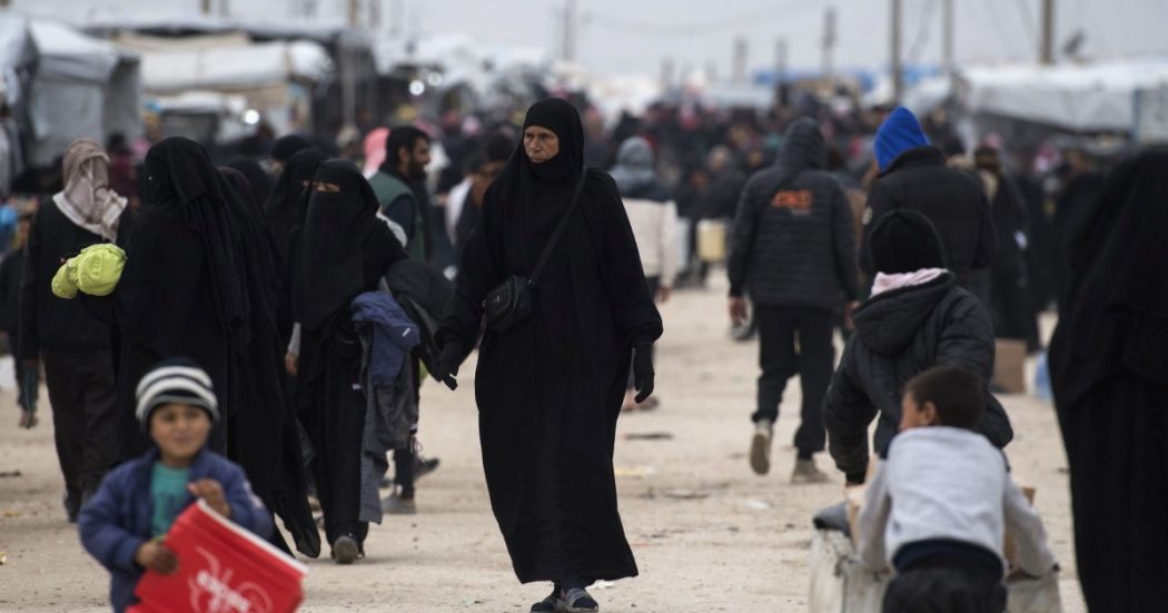 Guantanamo siriana. La Francia, il jihad e i figli perduti dell’Isis Guantanamo siriana. La Francia, il jihad e i figli perduti dell’Isis