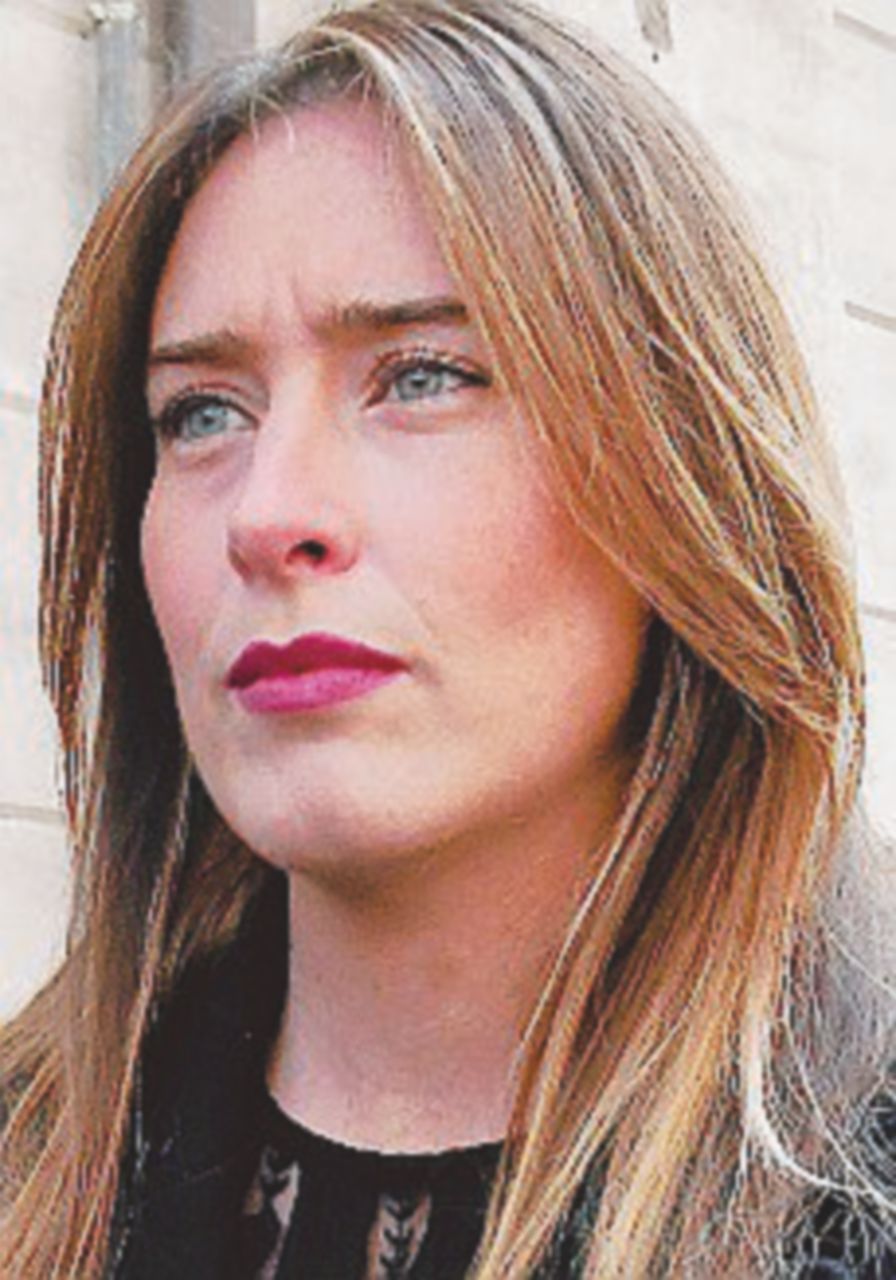 Sui Social Del Capitano Insulti Alla Boschi Lei Fomenta L odio Il 