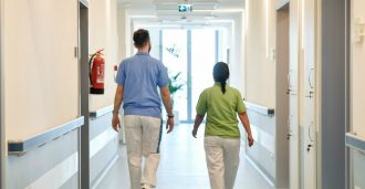 Copertina di Trapianti, firmato decreto sulla donazione degli organi: ora silenzio-assenso più vicino. Aido: “Passo atteso da 20 anni”