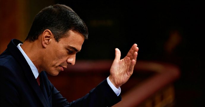 Spagna, il Congresso boccia il governo Sanchez al primo turno. Servono i voti di Podemos e dei partiti baschi