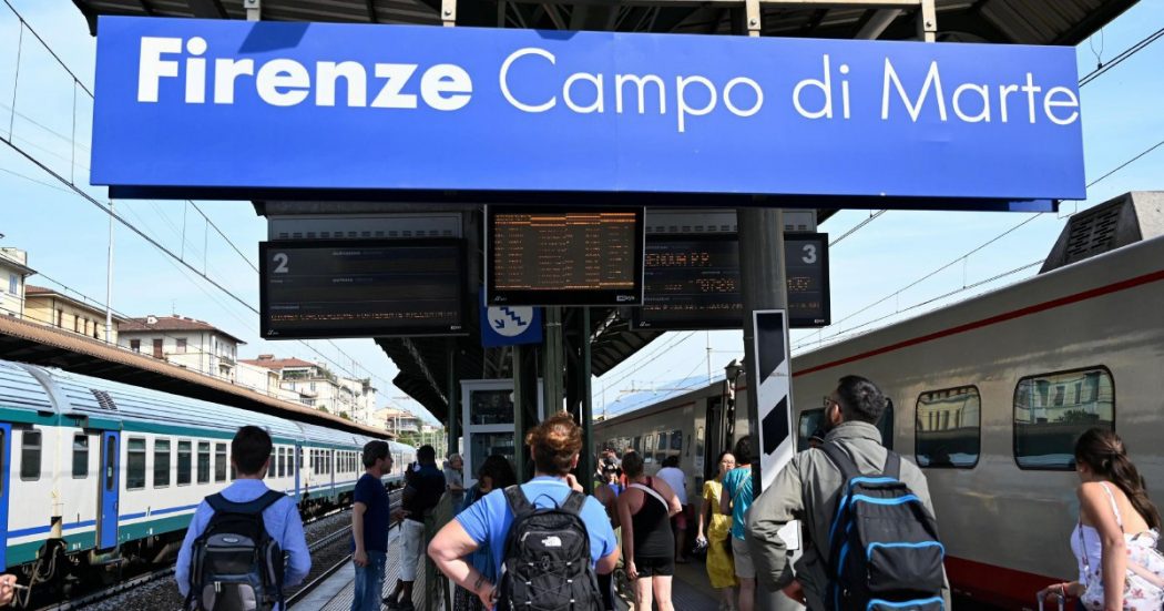 Caos treni in tutta Italia: “Sabotaggio anarchico” Caos treni in tutta Italia: “Sabotaggio anarchico”