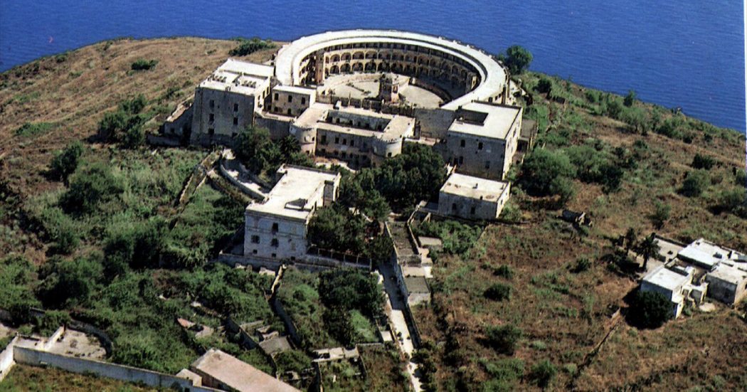 La missione di Salvatore: tenere aperto il carcere La missione di Salvatore: tenere aperto il carcere
