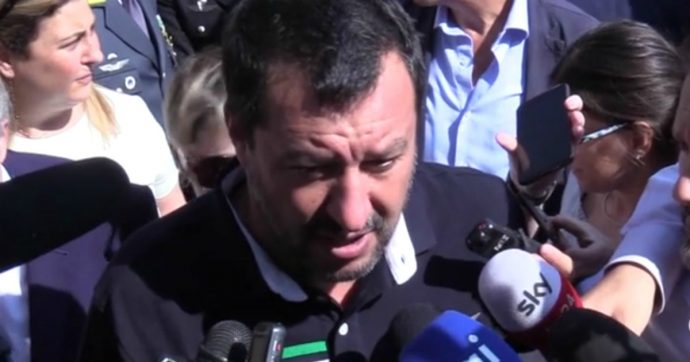 Roma, politica litiga su foto dell’americano bendato. Salvini: ‘L’unica vittima è il carabiniere’. Pd: ‘Lega fomenta rabbia e odio’