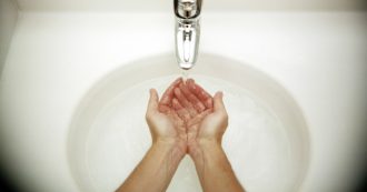 Copertina di Latina, a Itri almeno mille abitazioni ricevono acqua attraverso reti idriche abusive: “Le autorizzazioni le ha rilasciate il Comune”
