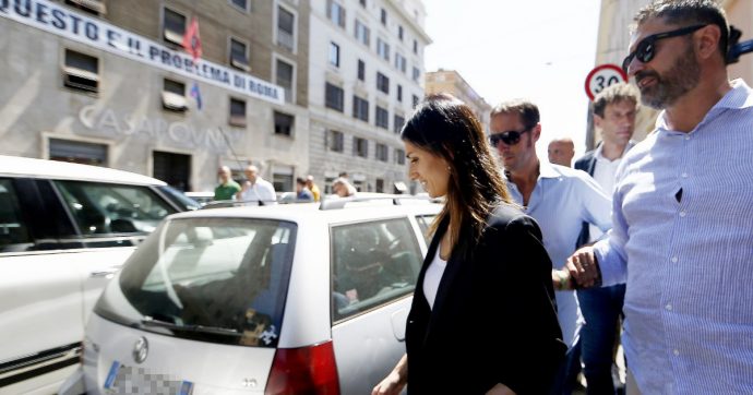 Raggi a Casapound: “Via l’insegna abusiva”