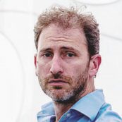 Copertina di La base dice sì al mandato zero, ma votano solo in 25 mila