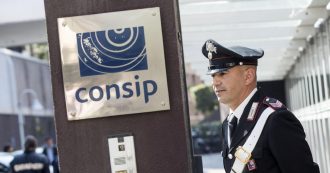 Copertina di La news su Renzi sr. non piace. E i giornaloni la fanno sparire