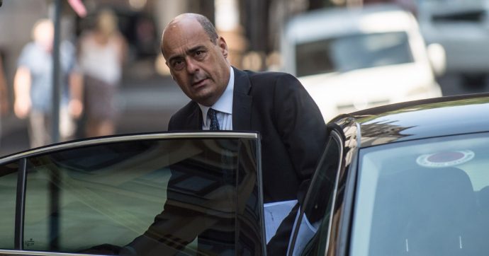 Il Pd si finge unito, ma litiga sul dialogo coi Cinque Stelle