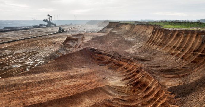 Copertina di La Terra invecchia nell’Antropocene: servirà un badante?