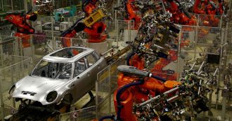 Copertina di Costruttori britannici: “Hard Brexit costa 50mila pound al minuto”