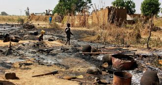 Copertina di Boko Haram, dieci anni di rapimenti, attentati ed esecuzioni. Oltre 27mila morti che ne hanno fatto uno dei gruppi più sanguinari del mondo