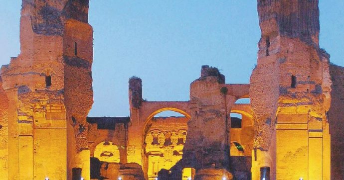 In Edicola sul Fatto Quotidiano del 31 Luglio: Roma, Caracalla è area vincolata. Il Mibac blocca il McDrive
