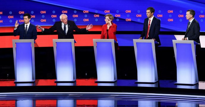 Sanders e Warren uniti per la sanità pubblica