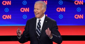 Copertina di Biden resiste agli attacchi dei rivali