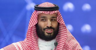 Copertina di Bin Salman “illuminato”:  fa viaggiare le donne da sole