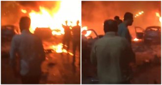Copertina di Egitto, l’esplosione davanti a un ospedale al Cairo: le fiamme dalle auto e i primi soccorsi