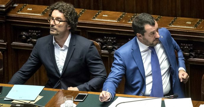 Tav, Salvini: “Voto a favore della mozione M5s sarebbe una sfiducia a Conte”. Toninelli: “Minacci chi vuole, governo non cadrà”