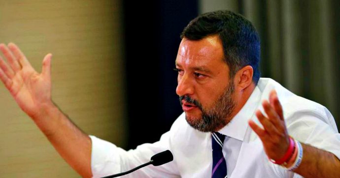 Salvini: “Ci chiedono di superare l’abuso d’ufficio e il danno erariale”. Da Fontana a Rixi: ecco i leghisti indagati