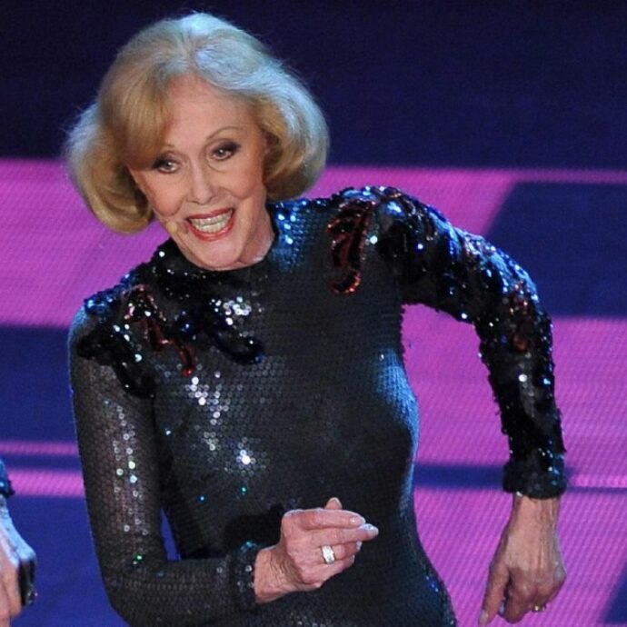 Morte Gemelle Kessler: il cordoglio di Iva Zanicchi (“sono sconvolta”), Bruno Vespa (“un lutto familiare”) e Carlo Conti (“rigore e serietà professionale”)