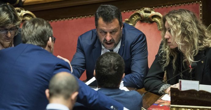 Salvini getta la maschera e parla come Berlusconi: “Riformare la giustizia, non è repubblica giudiziaria”