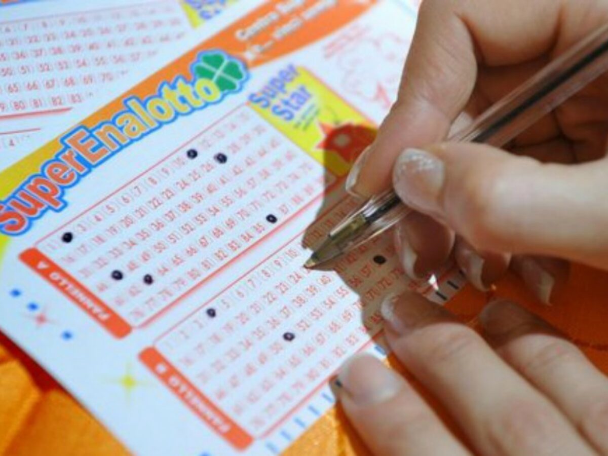 Superenalotto, è stata finalmente riscossa la vincita record da 209 milioni di euro