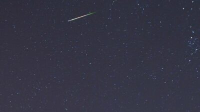 Copertina di La vera storia della notte di San Lorenzo (e perché affidiamo i nostri sogni al cielo): dalle persecuzioni dell’Impero al mito delle stelle cadenti