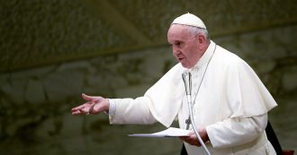 Copertina di Papa Francesco: “Il sovranismo isola e porta alle guerre. Sento discorsi che assomigliano a quelli di Hitler. L’Europa va salvata”
