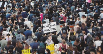Copertina di “A Hong Kong chi gioca col fuoco si brucia”