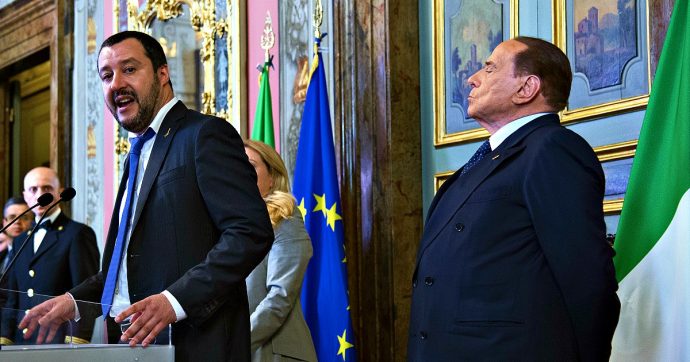 Crisi di governo, Renzi frena il ritorno al voto: ‘Governo di scopo’. Salvini apre a centrodestra unito: ‘Vedrò presto Berlusconi e Meloni’