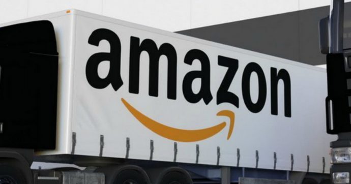 Francia, niente sussidi pubblici per Amazon: “Magazzini chiusi perché ha violato obblighi sulla sicurezza, non le spettano aiuti”