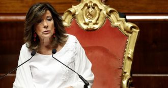 Copertina di La presidentessa scatenata: “Fatti vostri come convocate i senatori: basta un sms”