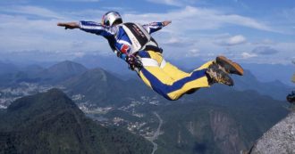 Copertina di Trentino, base jumper di 30 anni muore al Becco dell’Aquila: precipitata nel vuoto per oltre 200 metri