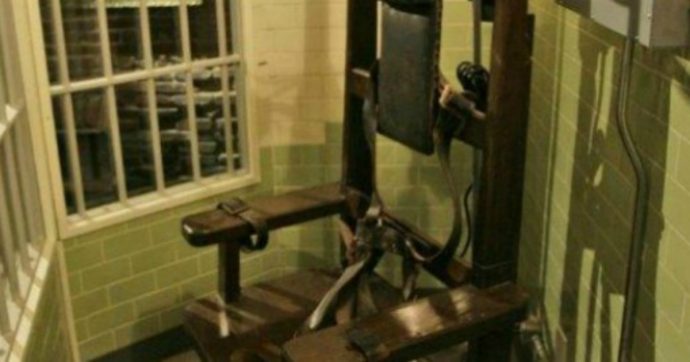 Stati Uniti, esecuzione con sedia elettrica in Tennessee. L’ha scelto il condannato: “Meno dolorosa dell’iniezione letale”