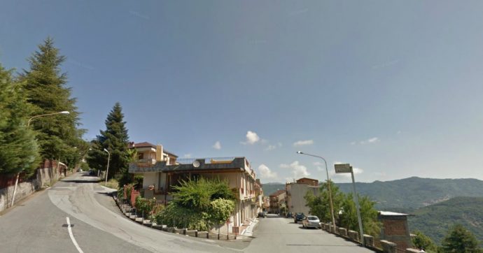 Messina, spara e uccide zio e nipote per una lite per il parcheggio: arrestato dopo la fuga