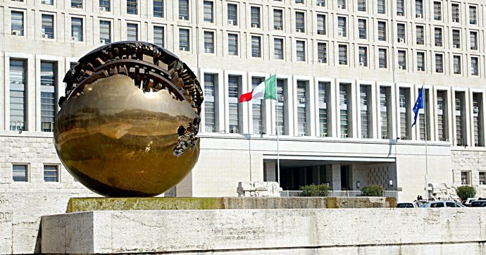 La Farnesina finanzia progetti di ricerca Italia-Israele, ma non esclude quelli anche a scopo militare. Accademici inviano lettera di protesta