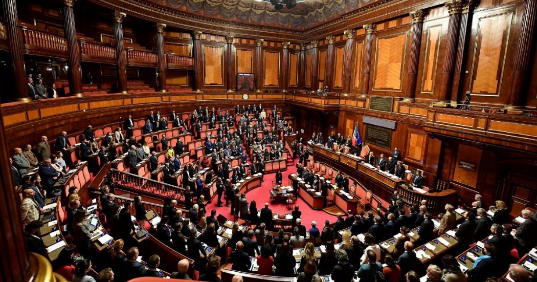 Il 20 la fiducia, il 22 il taglio delle poltrone. Tutte le date della crisi in Parlamento Il 20 la fiducia, il 22 il taglio delle poltrone. Tutte le date della crisi in Parlamento