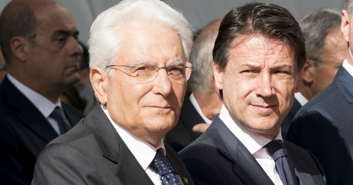 Risultati immagini per Crisi di governo, il giorno di Conte in Senato: il premier affronta Salvini e la Lega. Dimissioni, sfiducia, il Colle: le ipotesi