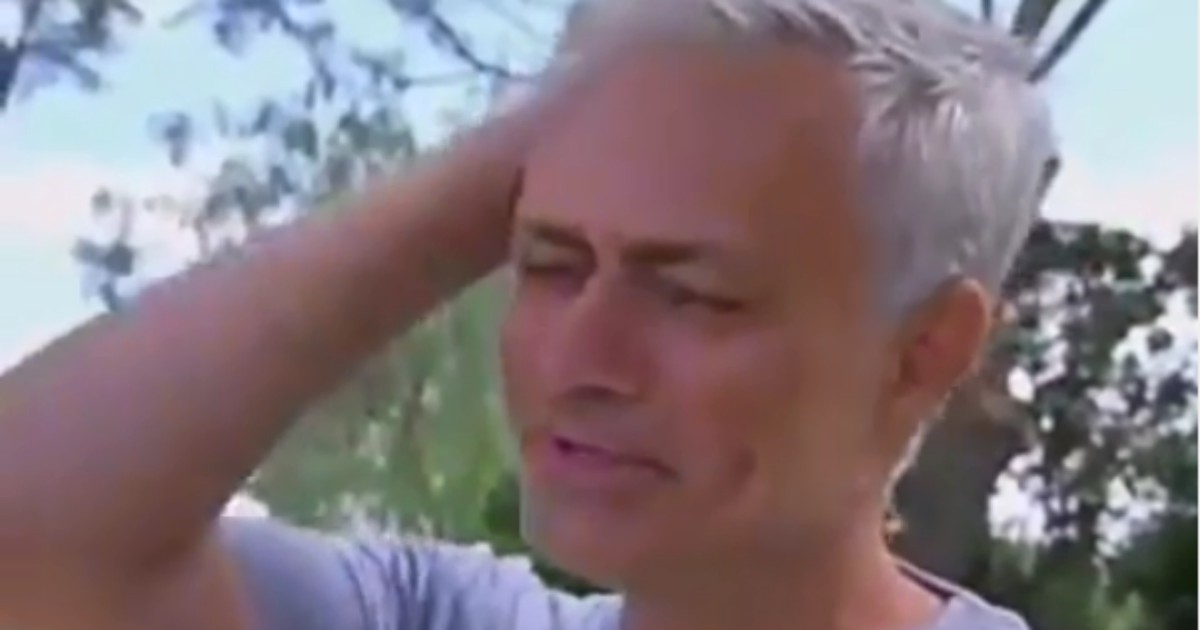 Josè Mourinho scoppia in lacrime durante l’intervista in tv: “Mi manca il calcio”